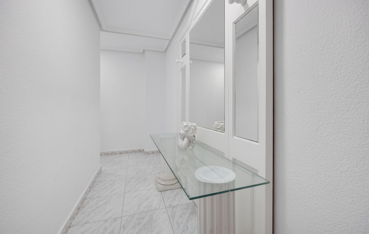 Venta - Apartamento - Torrevieja - Playa de los locos