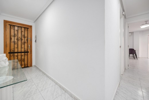 Venta - Apartamento - Torrevieja - Playa de los locos