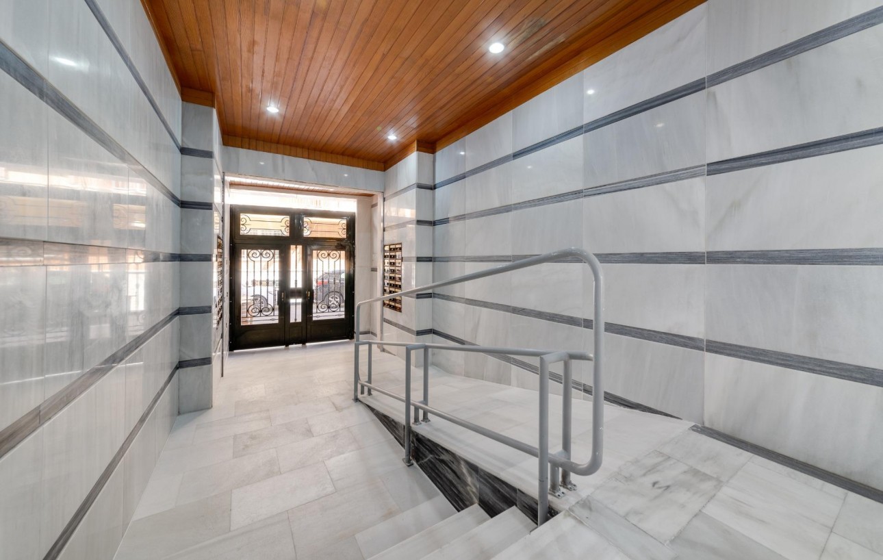 Venta - Apartamento - Torrevieja - Playa de los locos