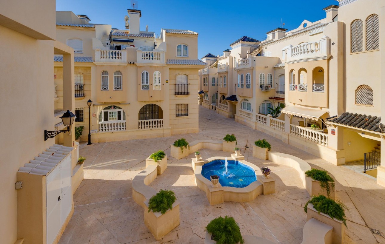 Venta - Apartamento - Torrevieja - Parque Acuático - Sector 25