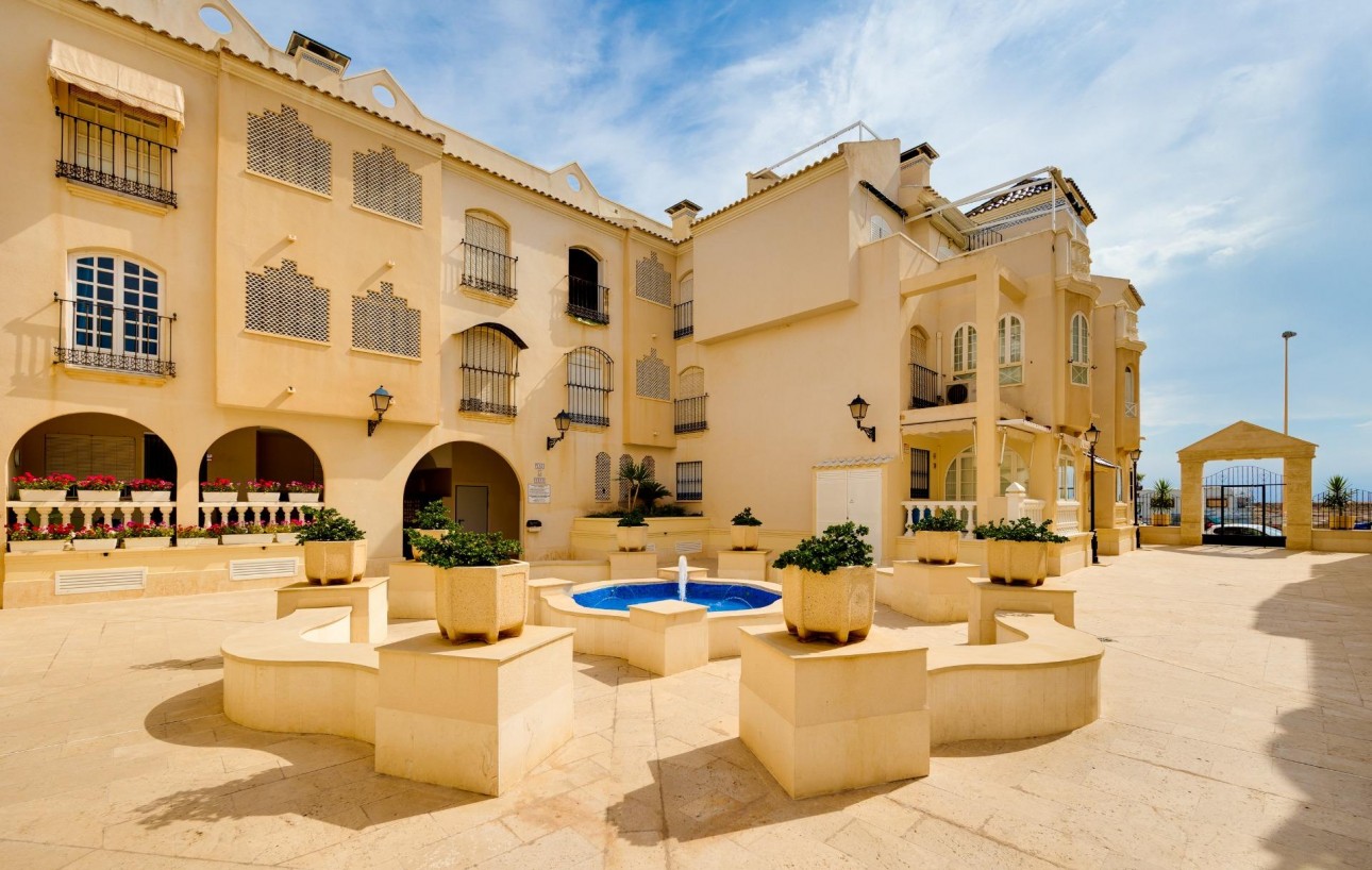 Venta - Apartamento - Torrevieja - Parque Acuático - Sector 25