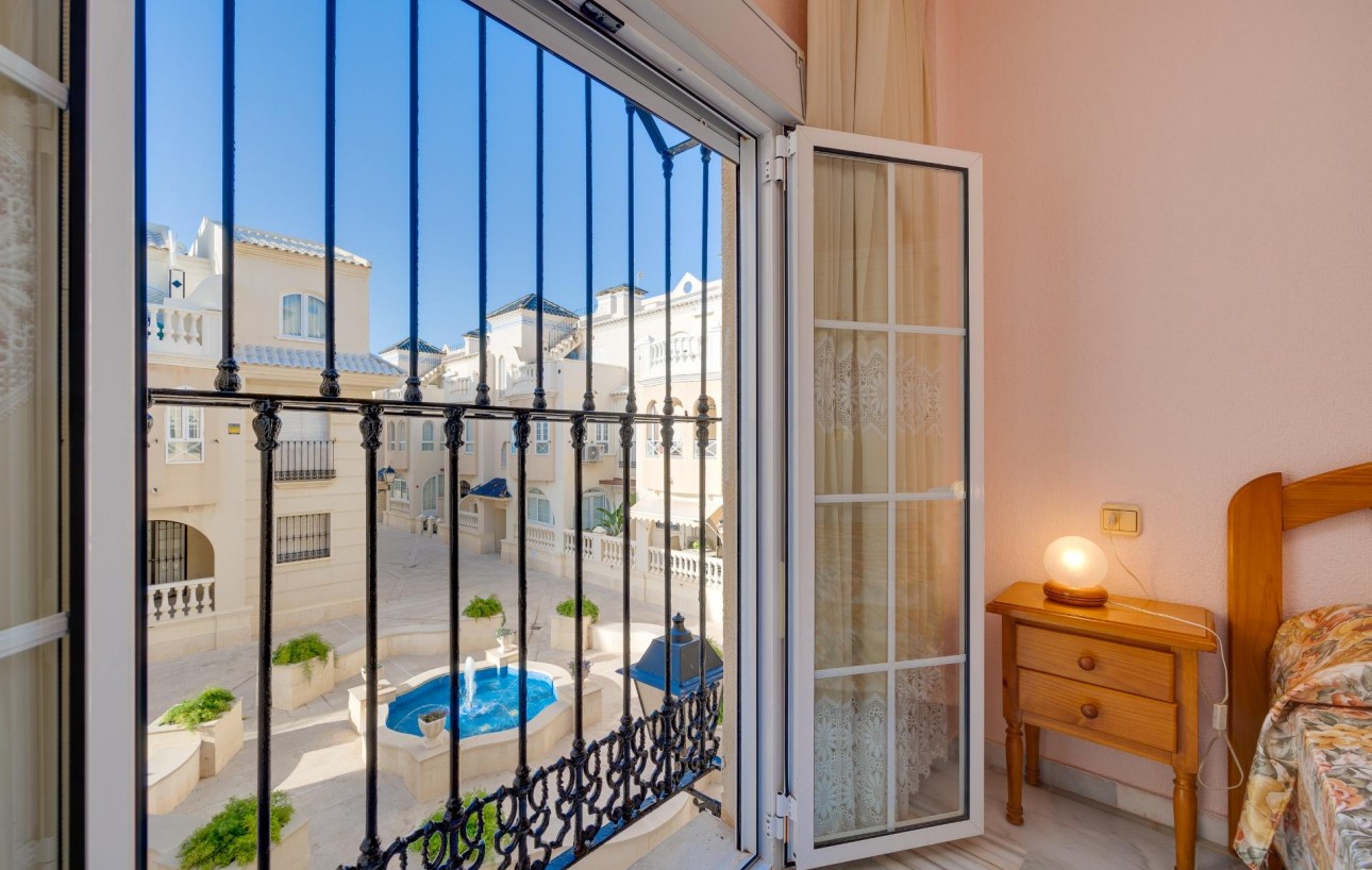 Venta - Apartamento - Torrevieja - Parque Acuático - Sector 25