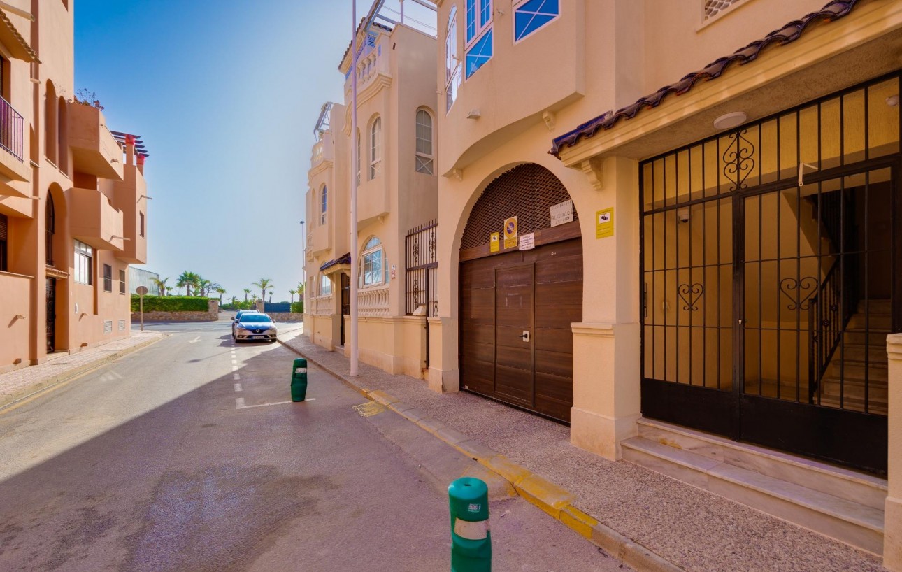 Venta - Apartamento - Torrevieja - Parque Acuático - Sector 25