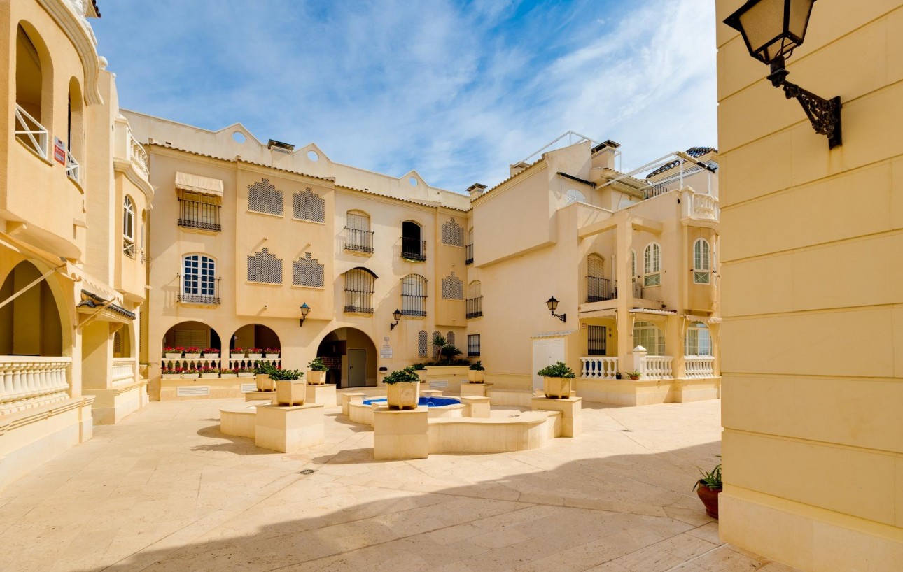 Venta - Apartamento - Torrevieja - Parque Acuático - Sector 25