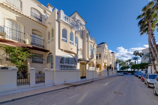 Venta - Apartamento - Torrevieja - Parque Acuático - Sector 25