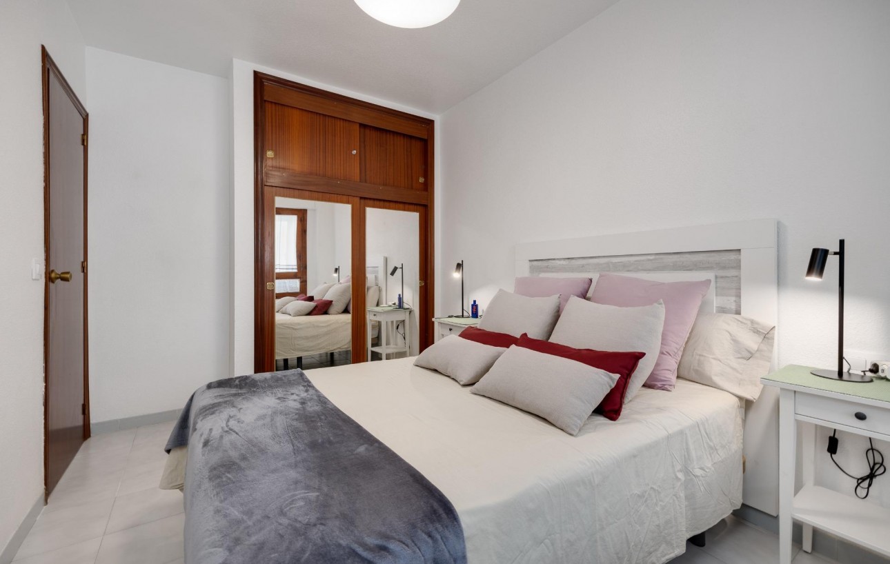 Venta - Apartamento - Torrevieja - Centro