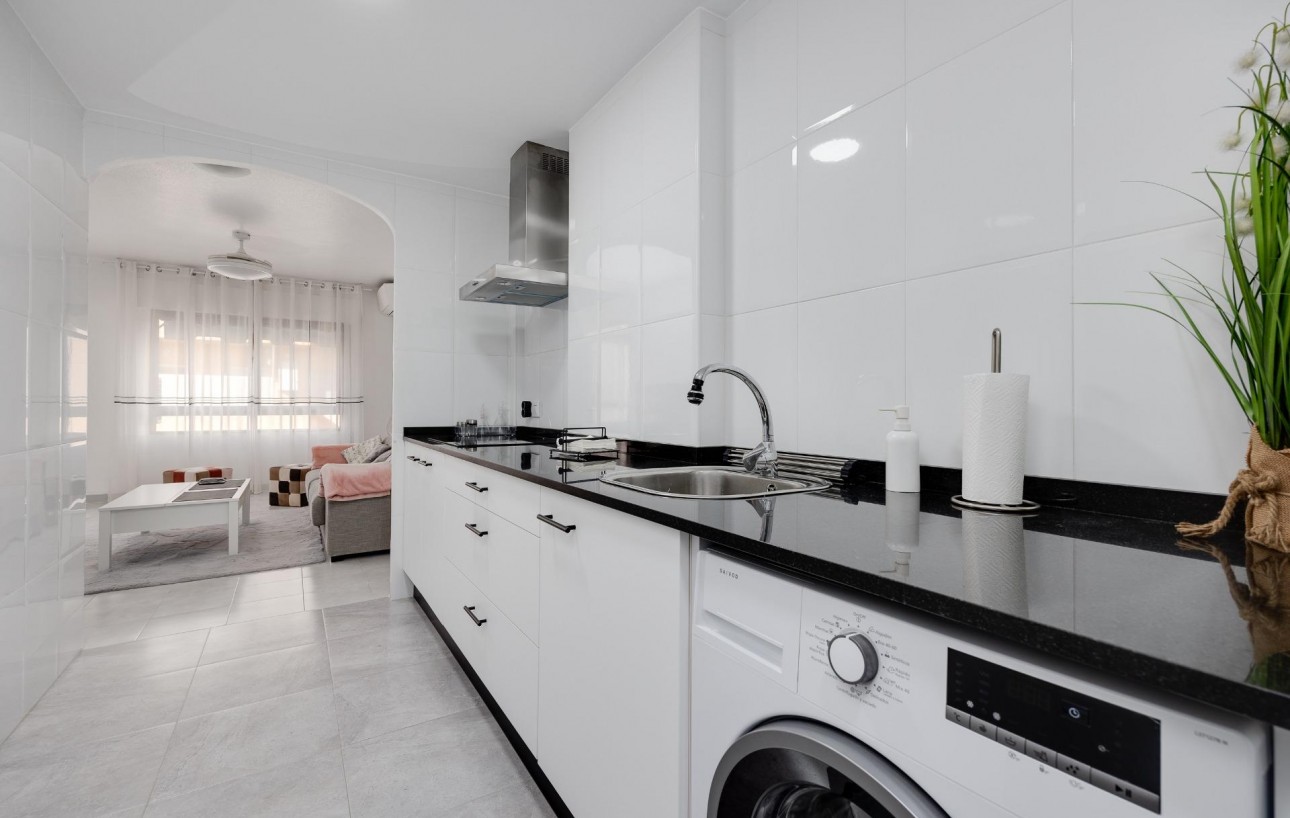 Venta - Apartamento - Torrevieja - Centro