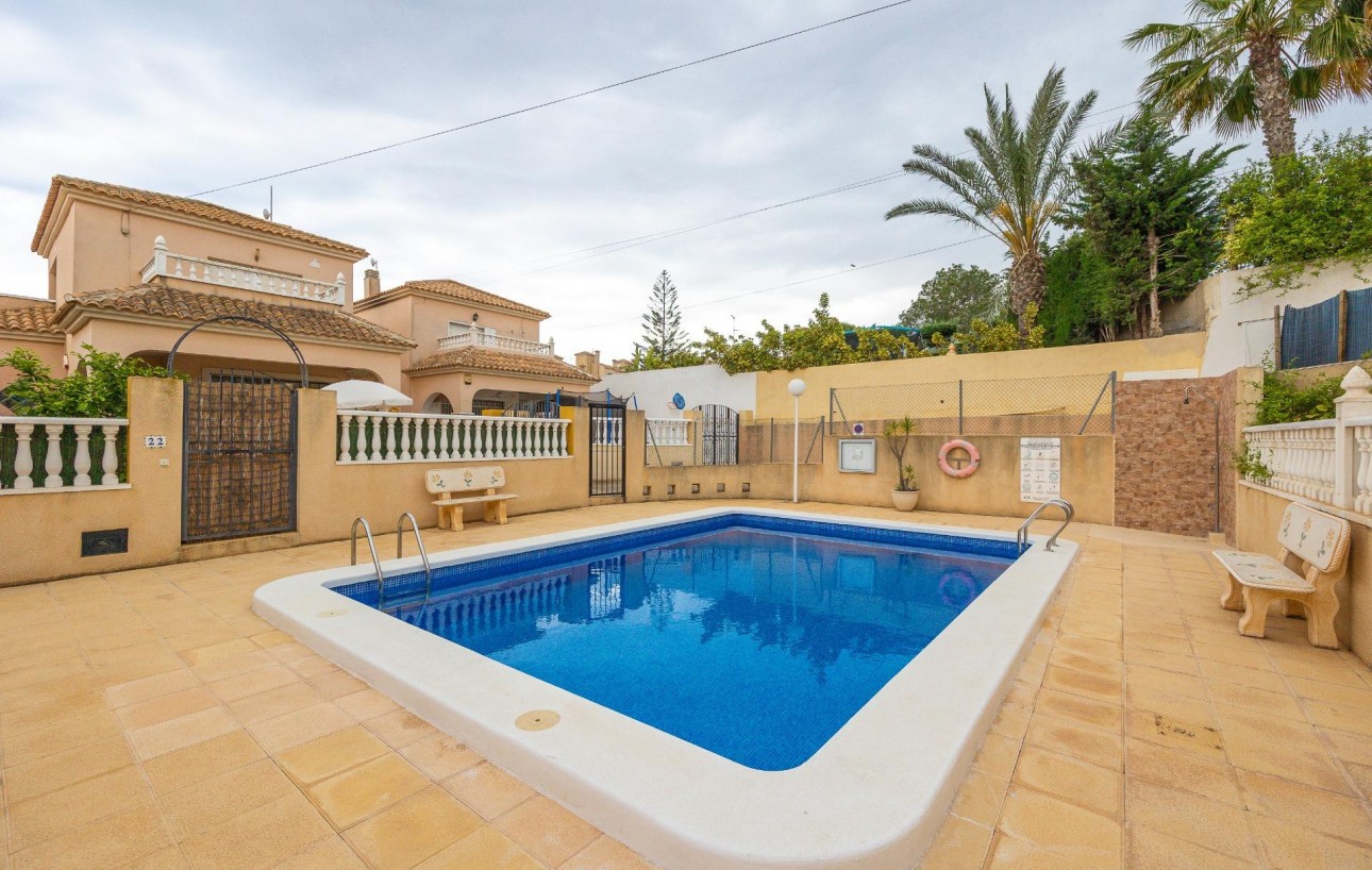 Venta - Chalet - Orihuela Costa - Villamartín-Las Filipinas