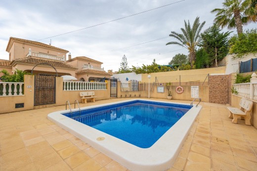 Venta - Chalet - Orihuela Costa - Villamartín-Las Filipinas