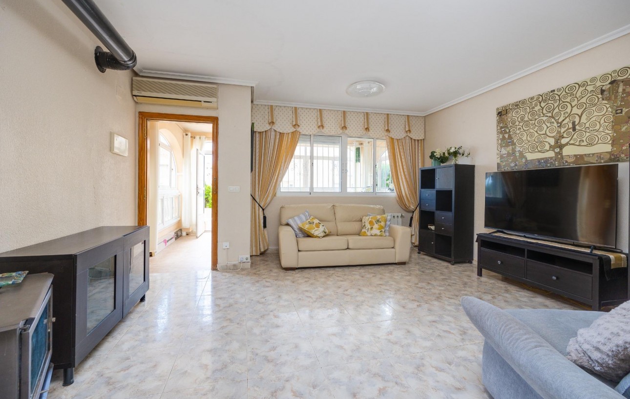 Venta - Chalet - Orihuela Costa - Villamartín-Las Filipinas