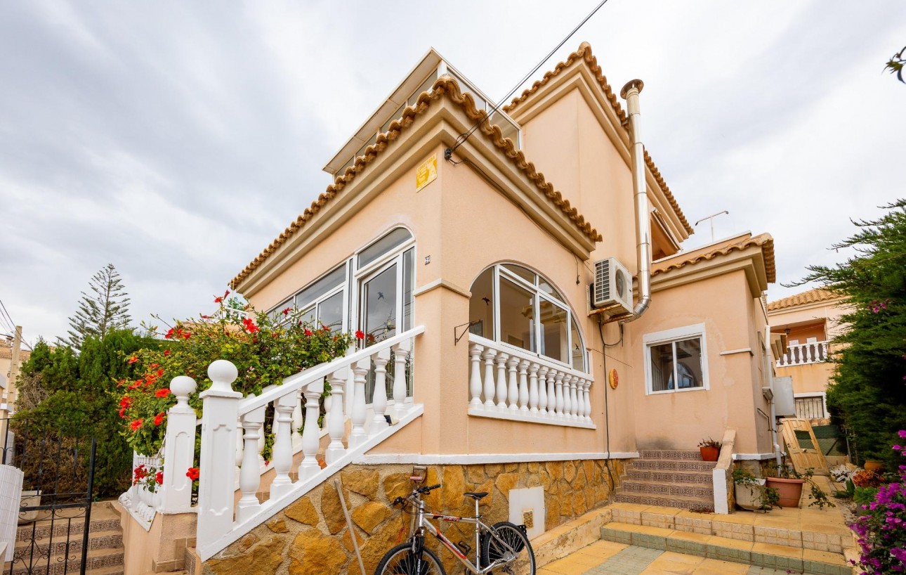 Venta - Chalet - Orihuela Costa - Villamartín-Las Filipinas