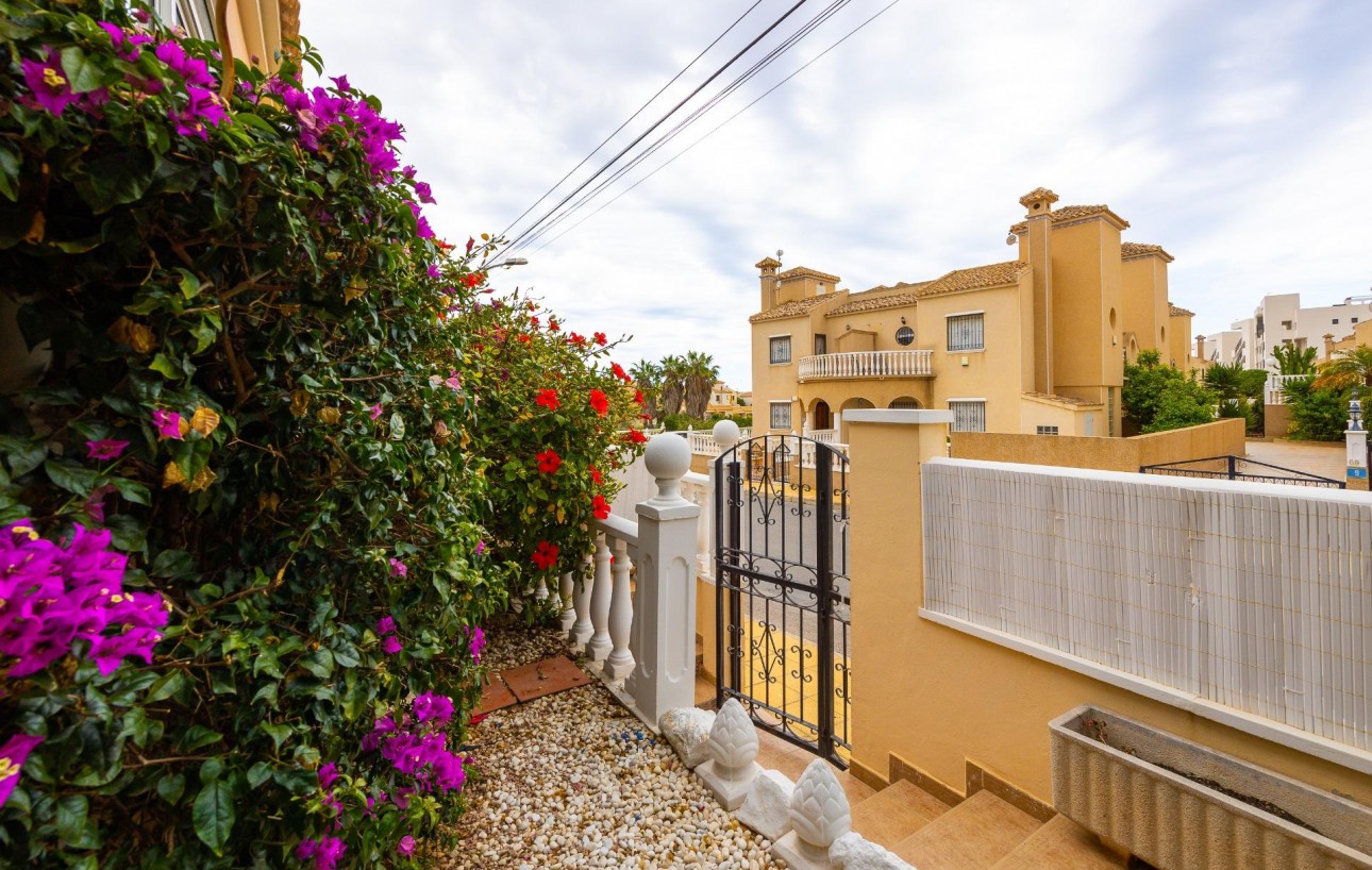 Venta - Chalet - Orihuela Costa - Villamartín-Las Filipinas