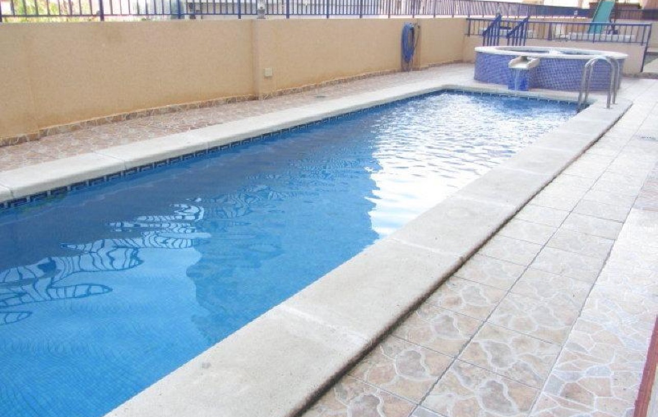 Resale - Lägenhet - Guardamar del Segura - CENTRO