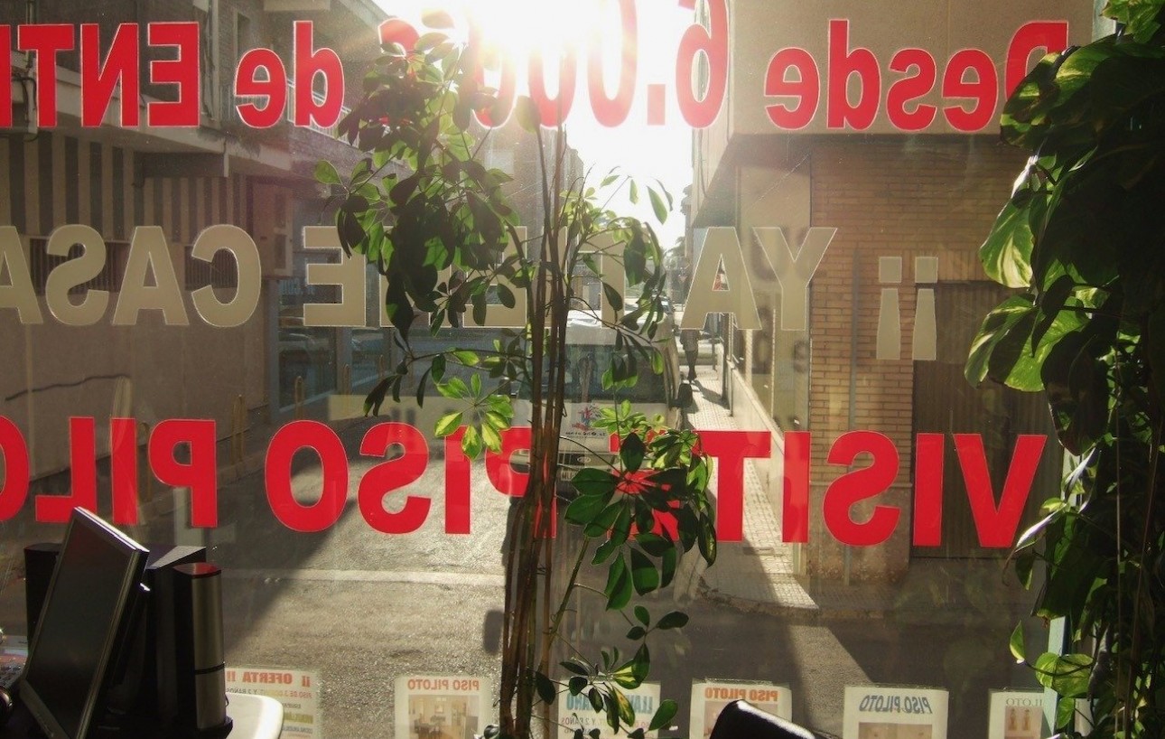 Sale - Local comercial - San Pedro del Pinatar - Av. Dr Artero Guirao