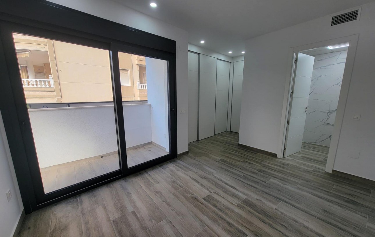 Venta - Apartamento - Torrevieja - Playa del cura