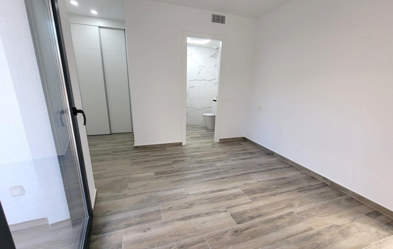 Venta - Apartamento - Torrevieja - Playa del cura