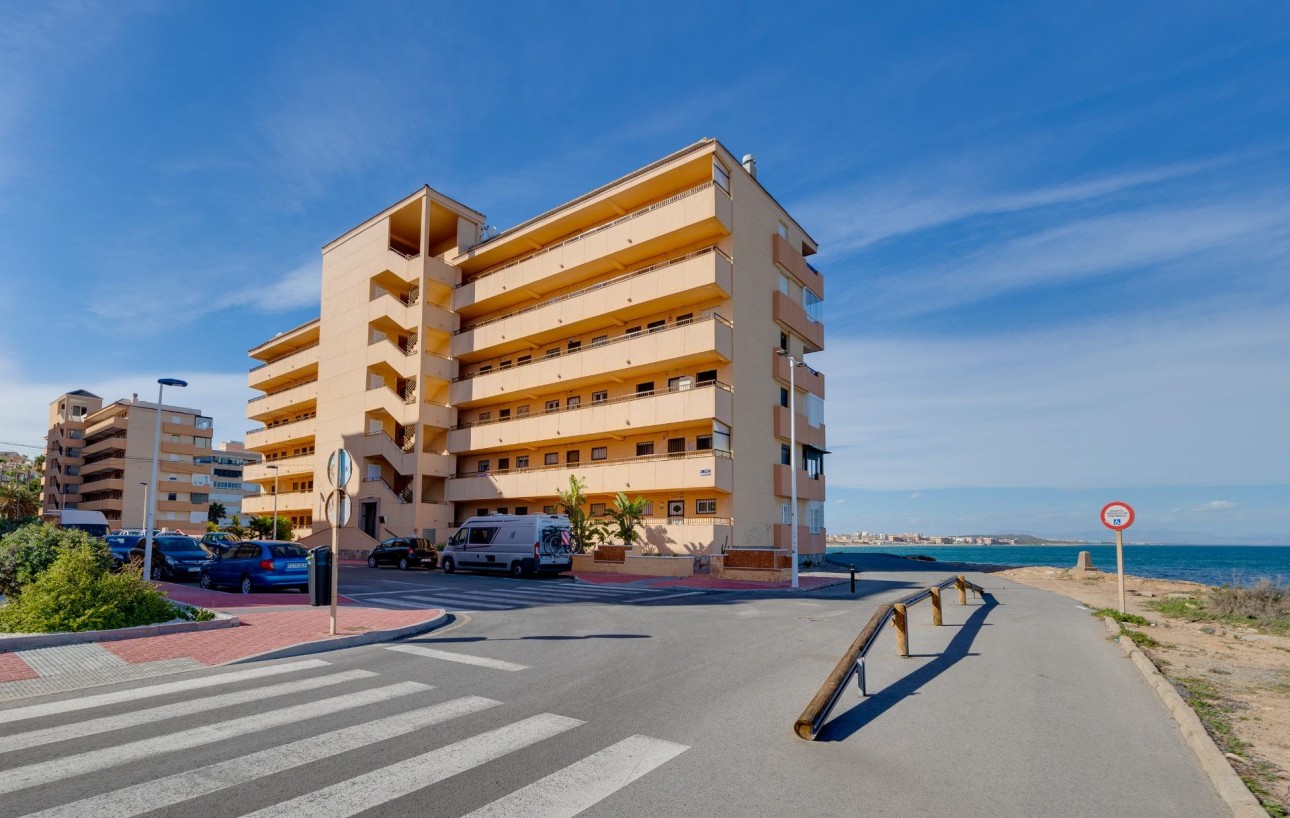 Venta - Apartamento - Torrevieja - Cabo cervera