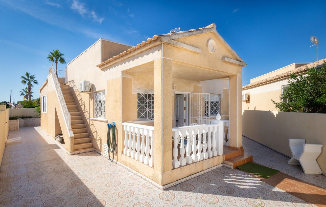 Venta - Chalet - Torrevieja - La Siesta - El Salado - Torreta
