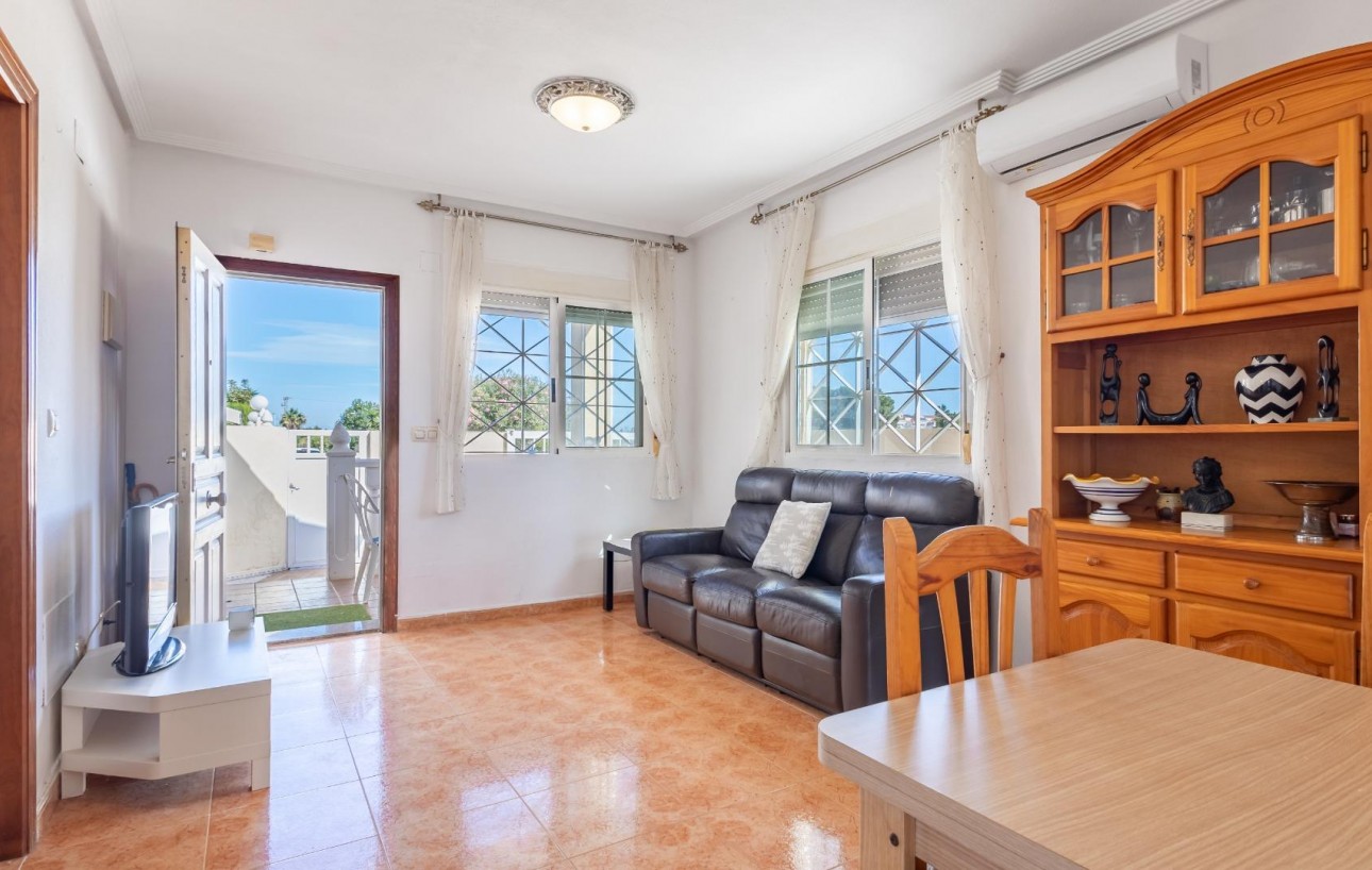 Venta - Chalet - Torrevieja - La Siesta - El Salado - Torreta