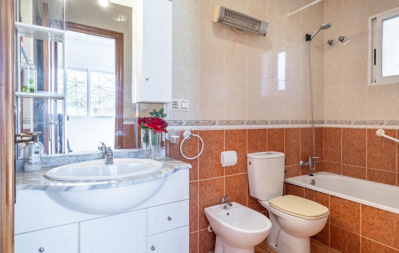 Venta - Chalet - Torrevieja - La Siesta - El Salado - Torreta