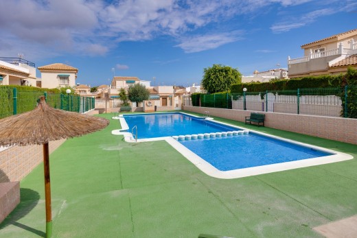 Revente - Chalet - Torrevieja - Los altos
