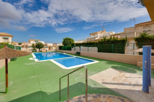 Revente - Chalet - Torrevieja - Los altos