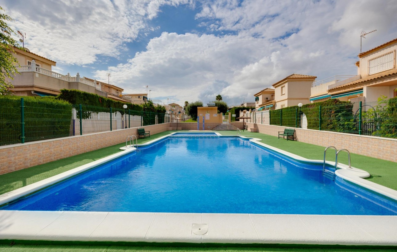 Revente - Chalet - Torrevieja - Los altos
