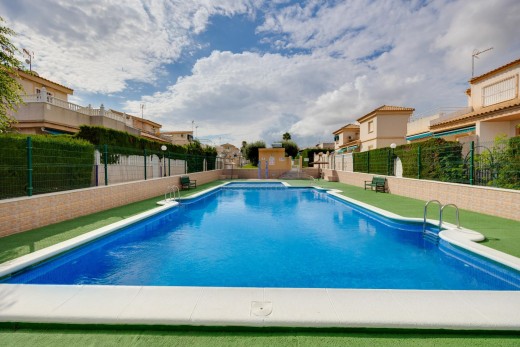 Revente - Chalet - Torrevieja - Los altos