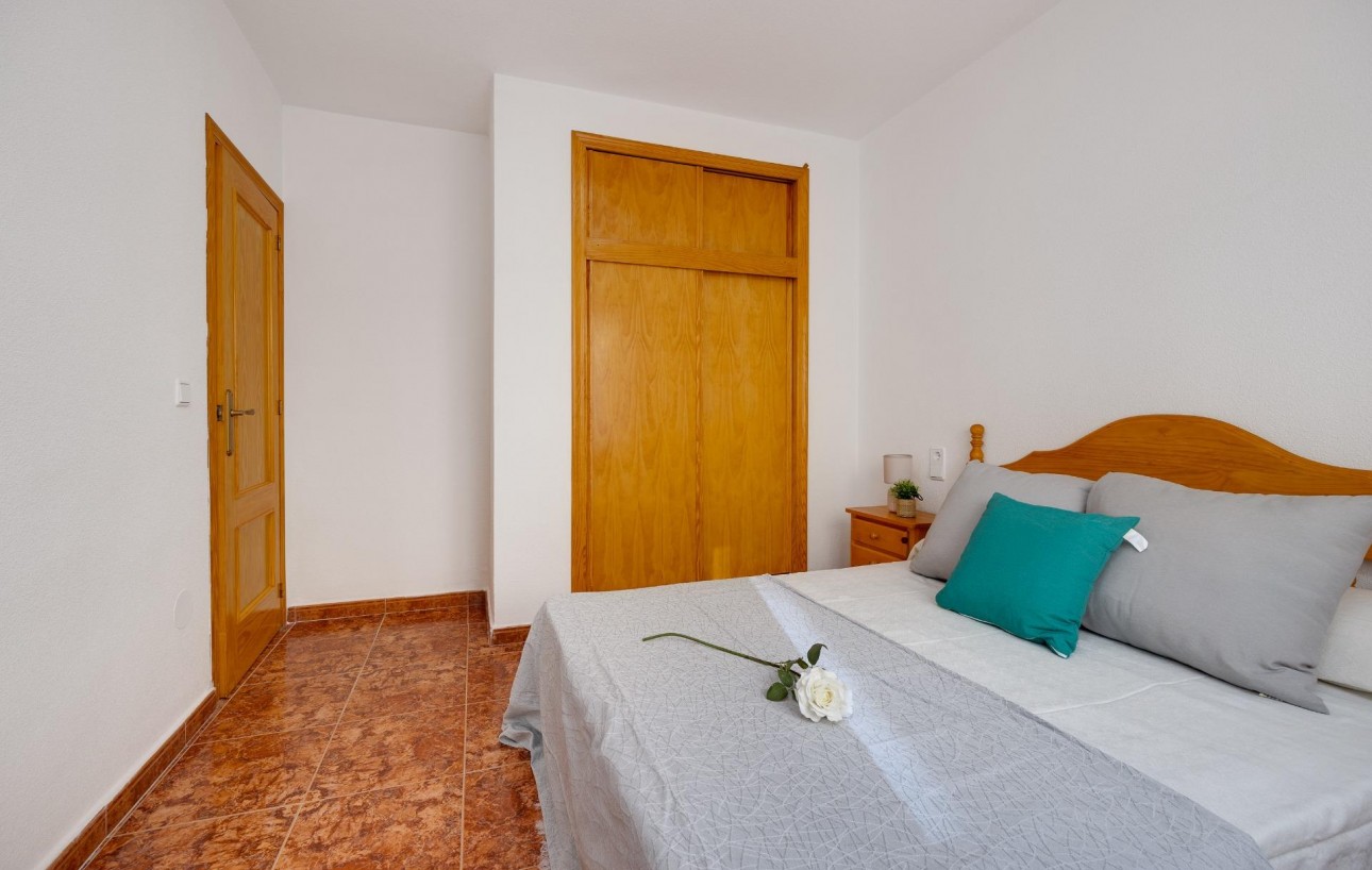 Venta - Apartamento - Torrevieja - Playa del cura