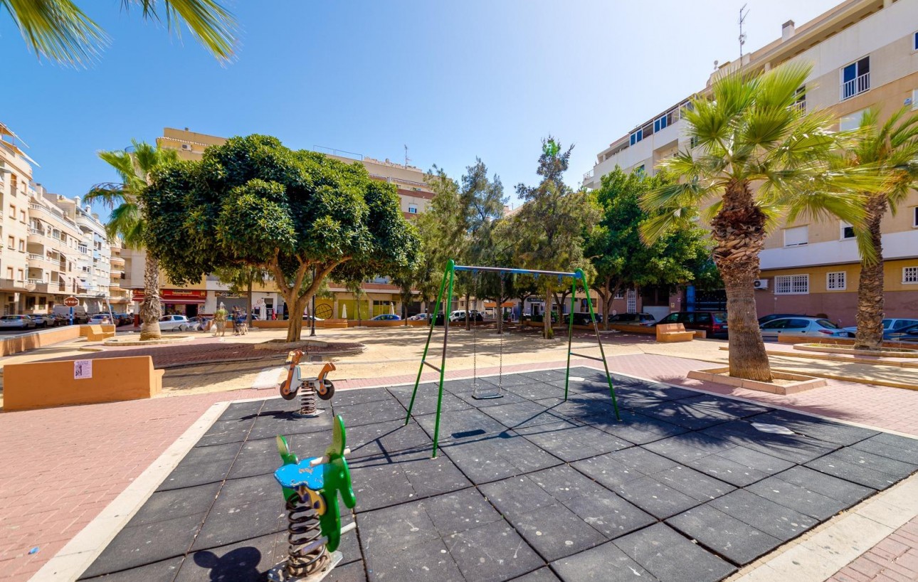 Venta - Apartamento - Torrevieja - Playa del cura