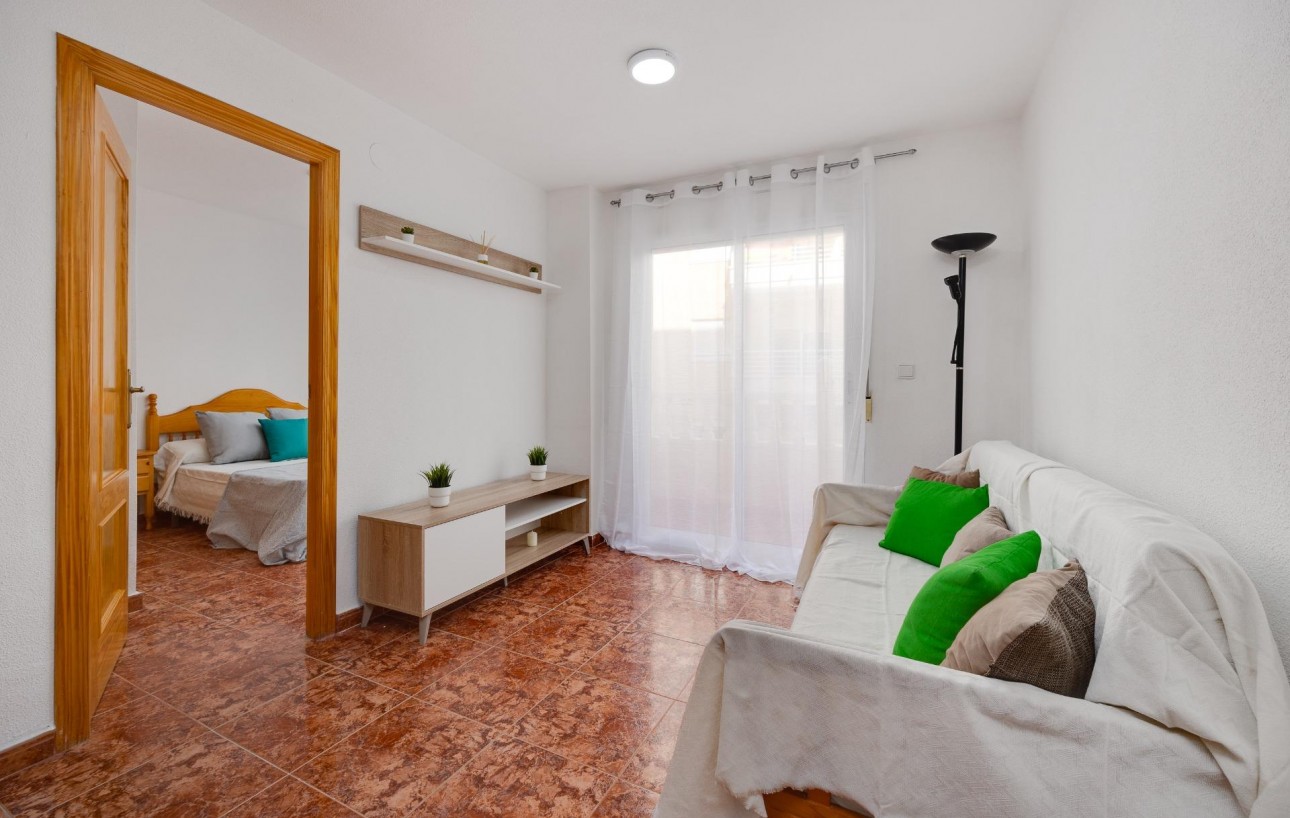 Venta - Apartamento - Torrevieja - Playa del cura