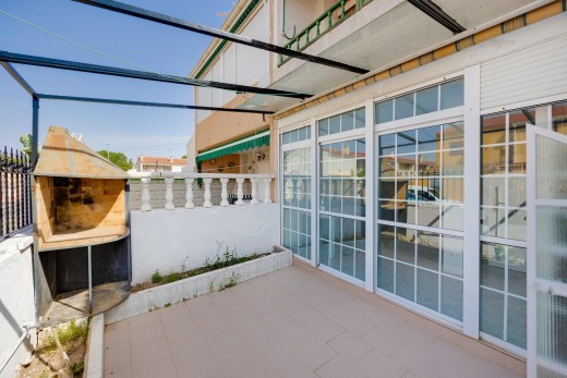 Sale - Bungalow Planta Baja - Torrevieja - Playa de los Naufragos