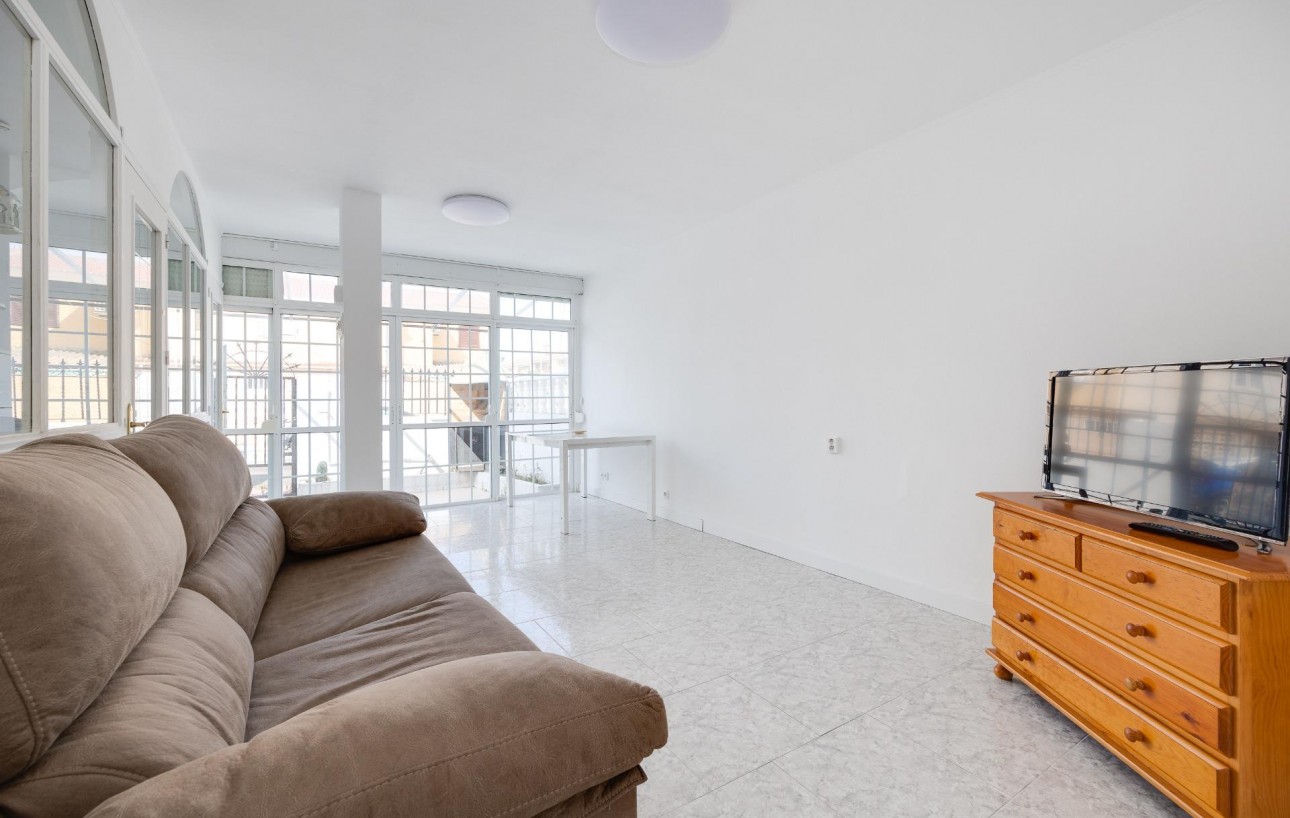 Sale - Bungalow Planta Baja - Torrevieja - Playa de los Naufragos