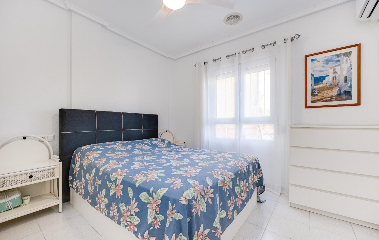 Sale - Bungalow - Torrevieja - Mar azul