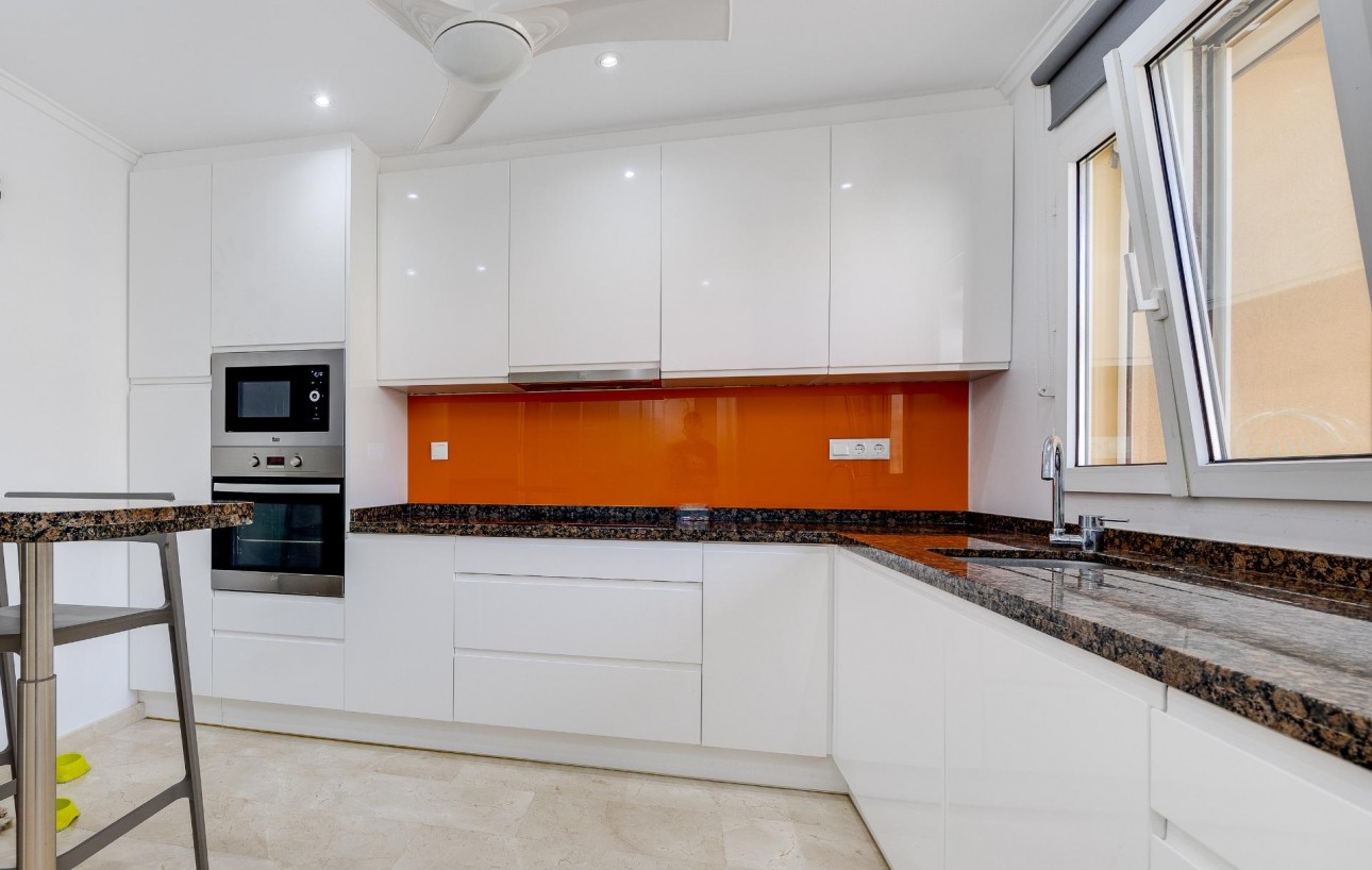 Sale - Bungalow - Torrevieja - Mar azul