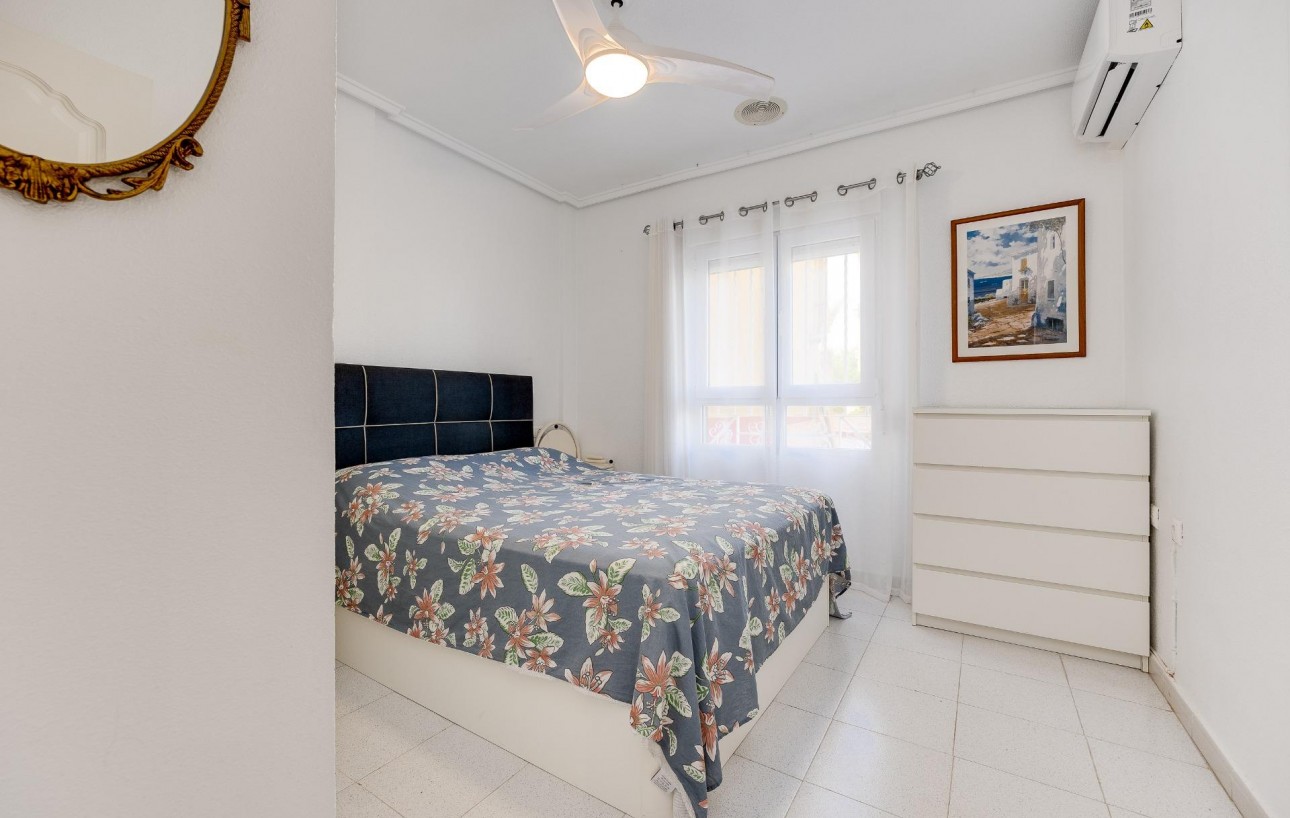 Sale - Bungalow - Torrevieja - Mar azul