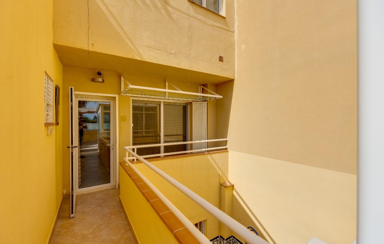 Sale - Bungalow - Torrevieja - Mar azul