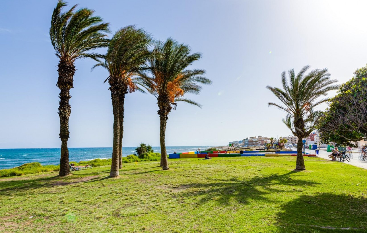 Sale - Bungalow - Torrevieja - Mar azul