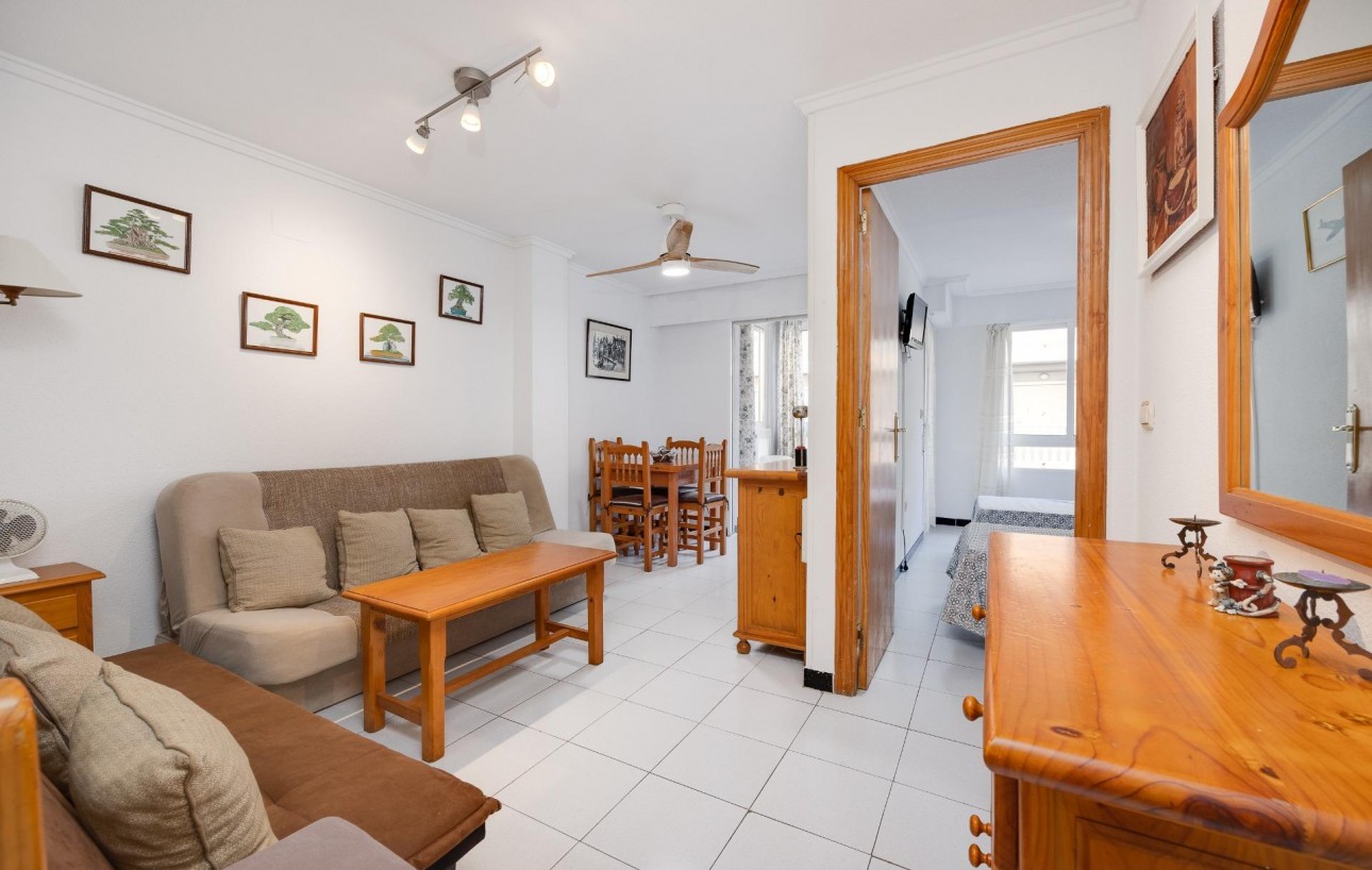 Venta - Apartamento - Torrevieja - Playa de los locos