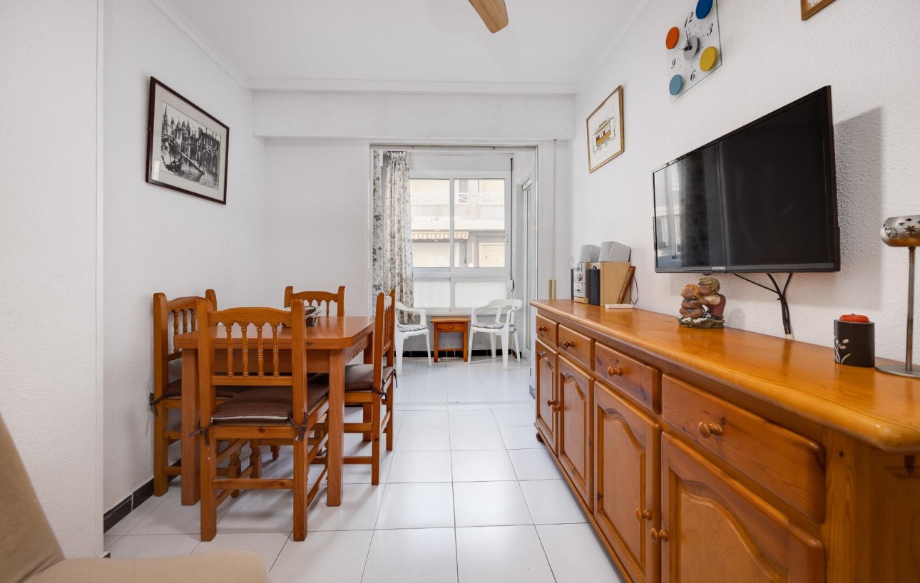 Venta - Apartamento - Torrevieja - Playa de los locos