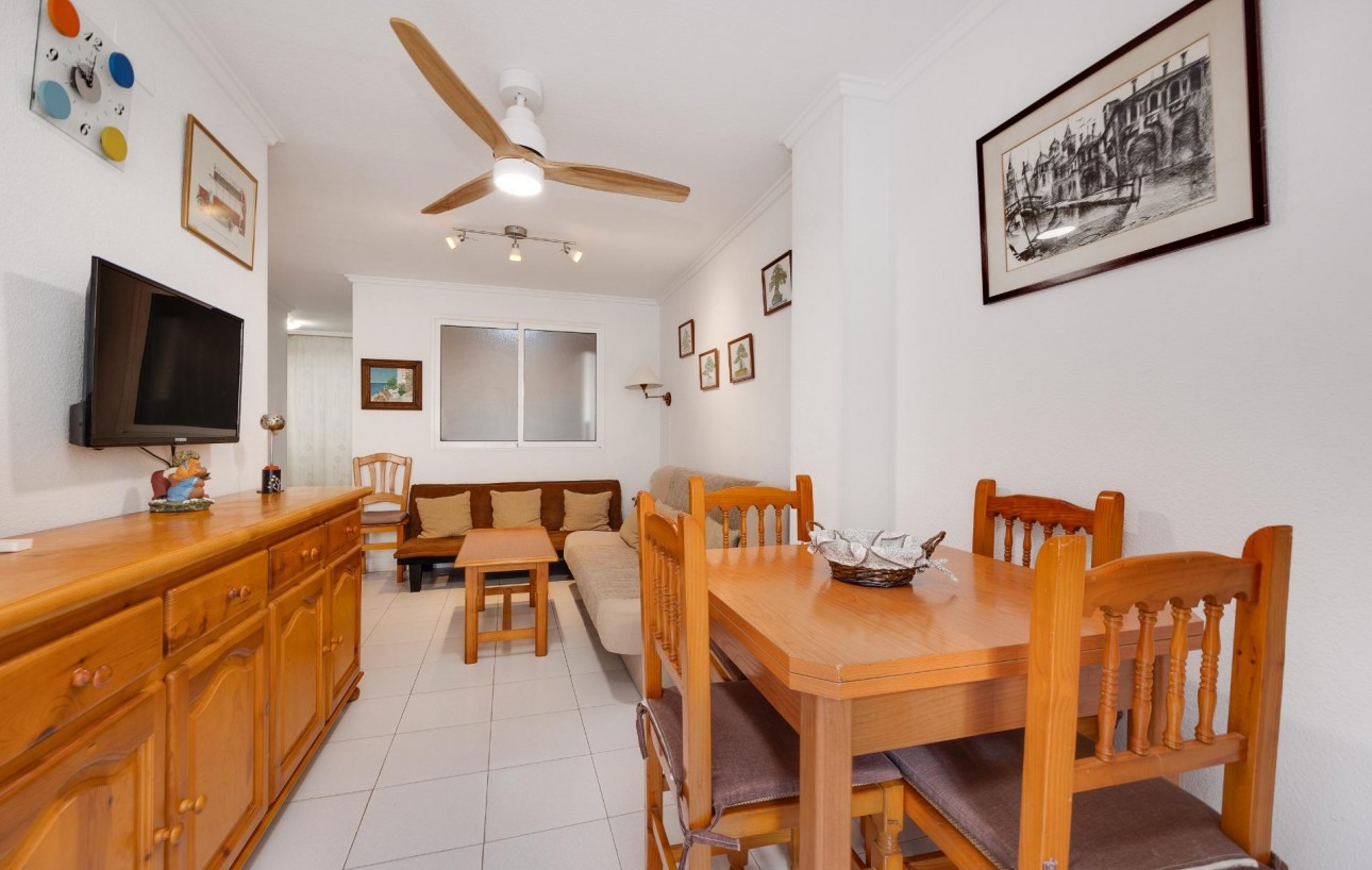 Venta - Apartamento - Torrevieja - Playa de los locos