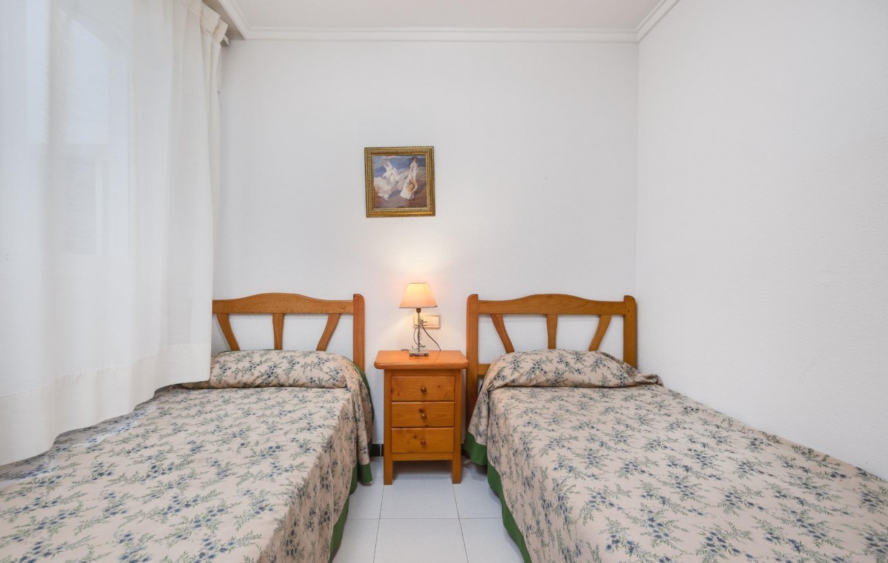 Venta - Apartamento - Torrevieja - Playa de los locos