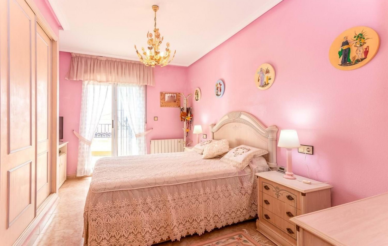 Venta - Chalet - Torrevieja - Los balcones