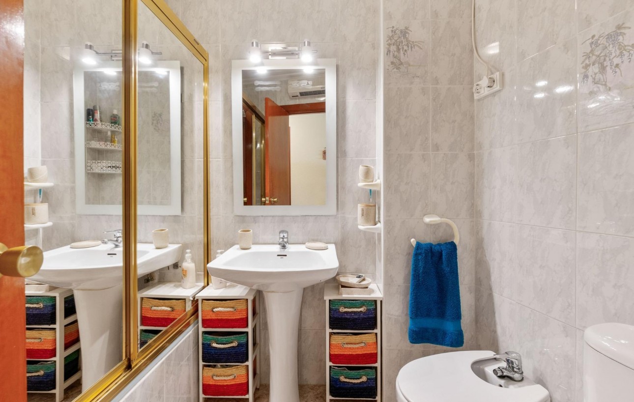 Venta - Apartamento - Torrevieja - torrevieja