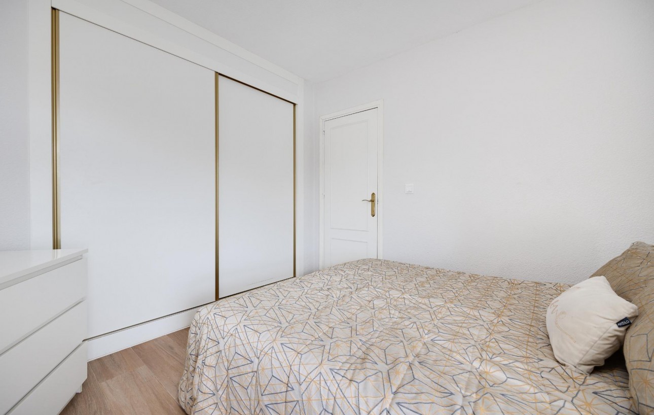 Resale - Lägenhet - Torrevieja - Centro