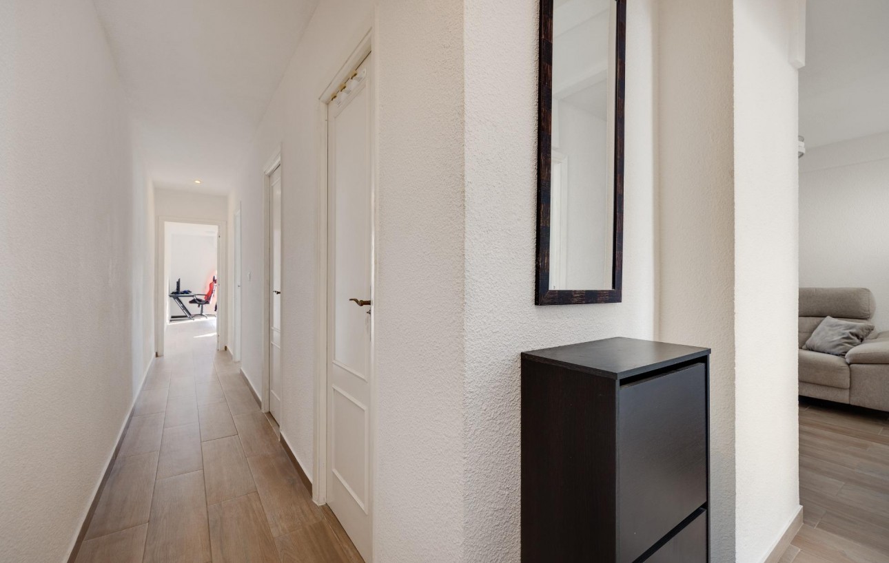 Resale - Lägenhet - Torrevieja - Centro