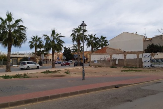 Resale - Solar - Los Alcázares - Centro
