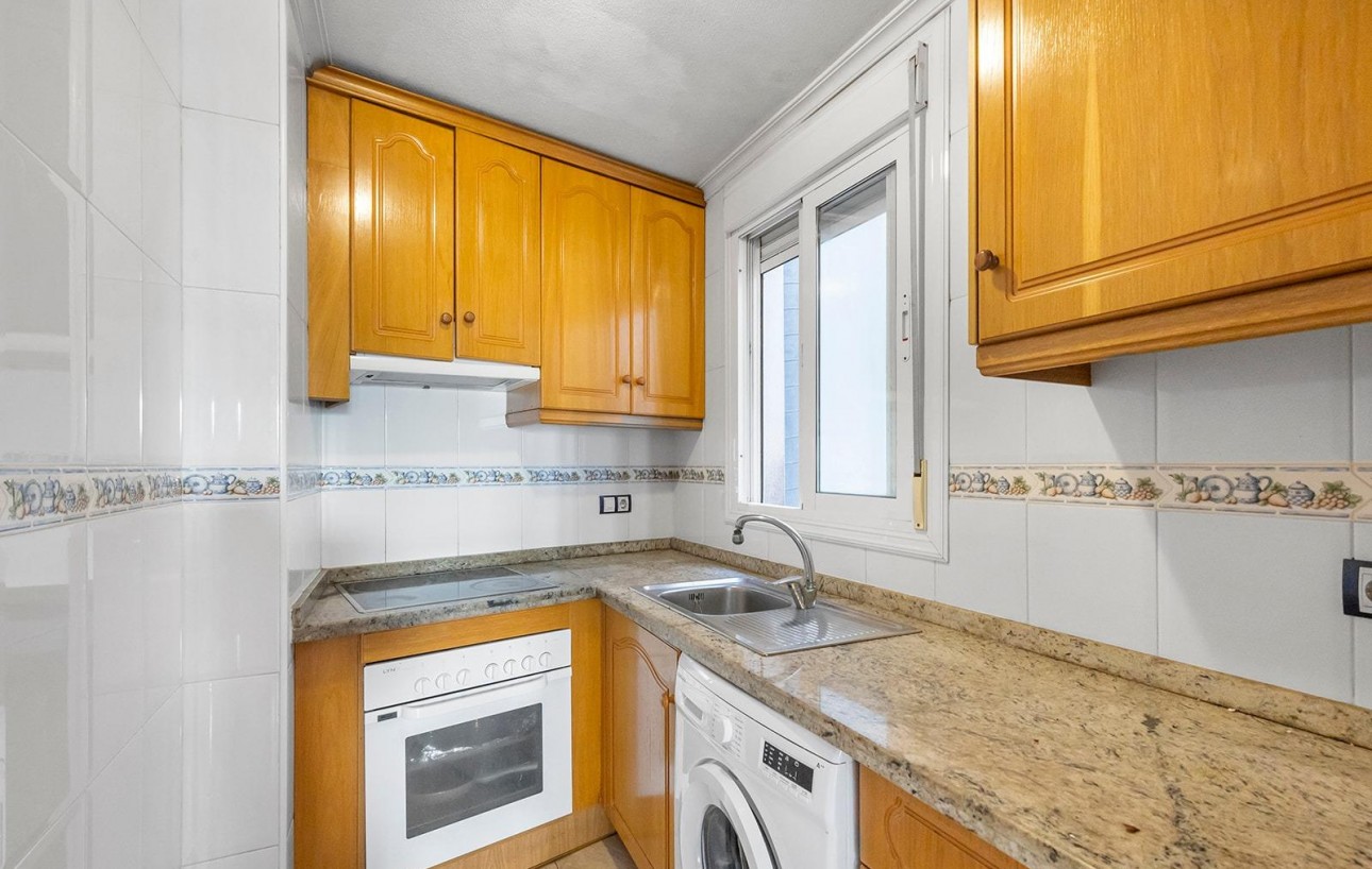 Resale - Lägenhet - Torrevieja - Parque de las Naciones