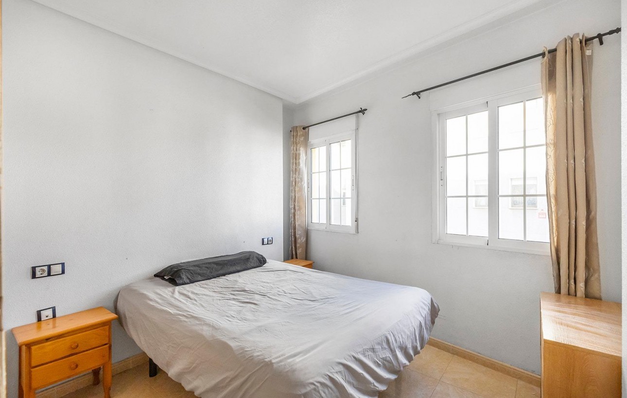 Resale - Lägenhet - Torrevieja - Parque de las Naciones