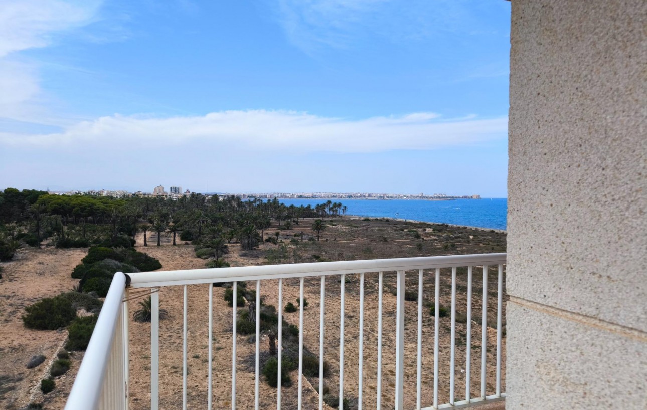 Resale - Lägenhet - Torrevieja - Punta prima